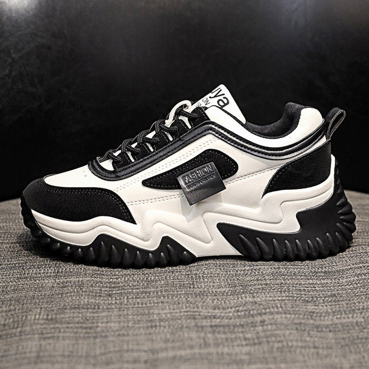 Women's Sport Sneakers with Contrast Laces – Casual Low-Cut Shoes in Black & Beige