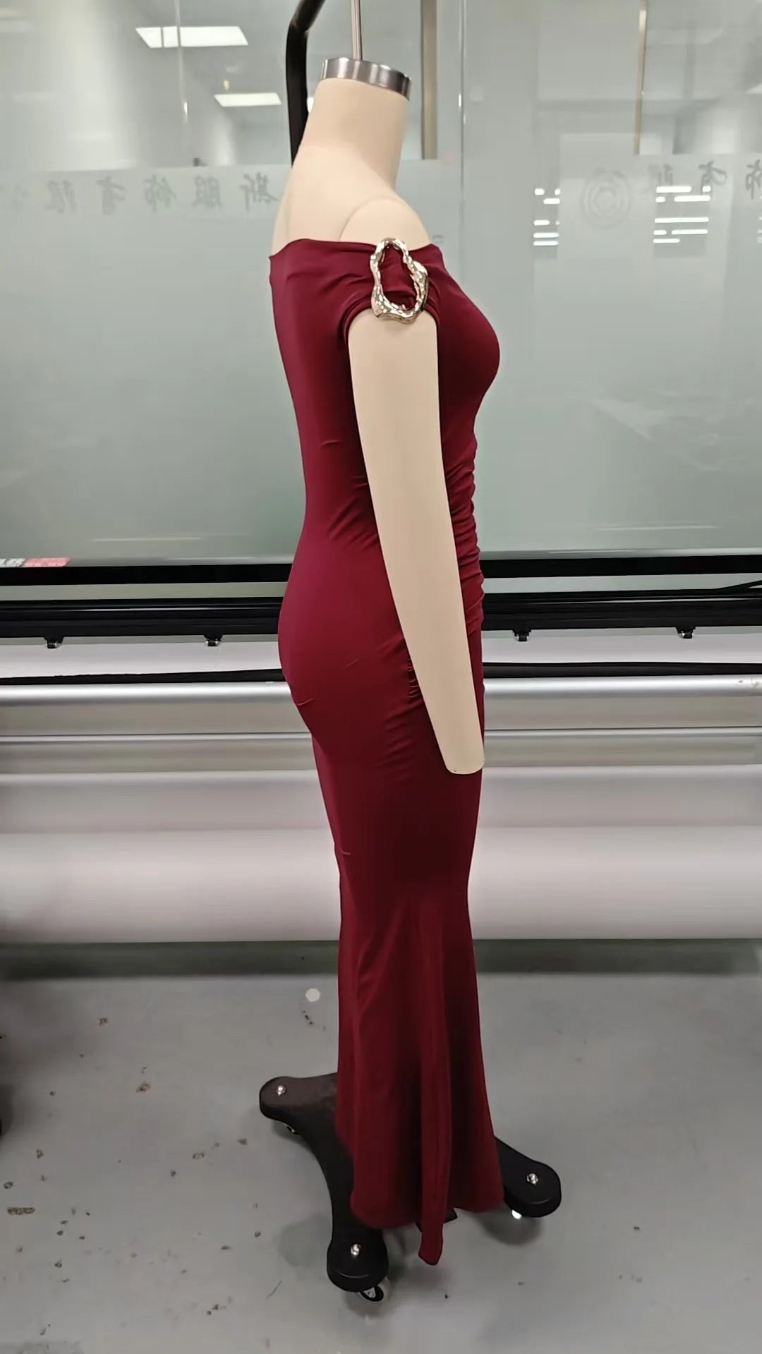 Off-Shoulder Boat Neck Evening Gown – Elegant Ankle-Length Dress for Women