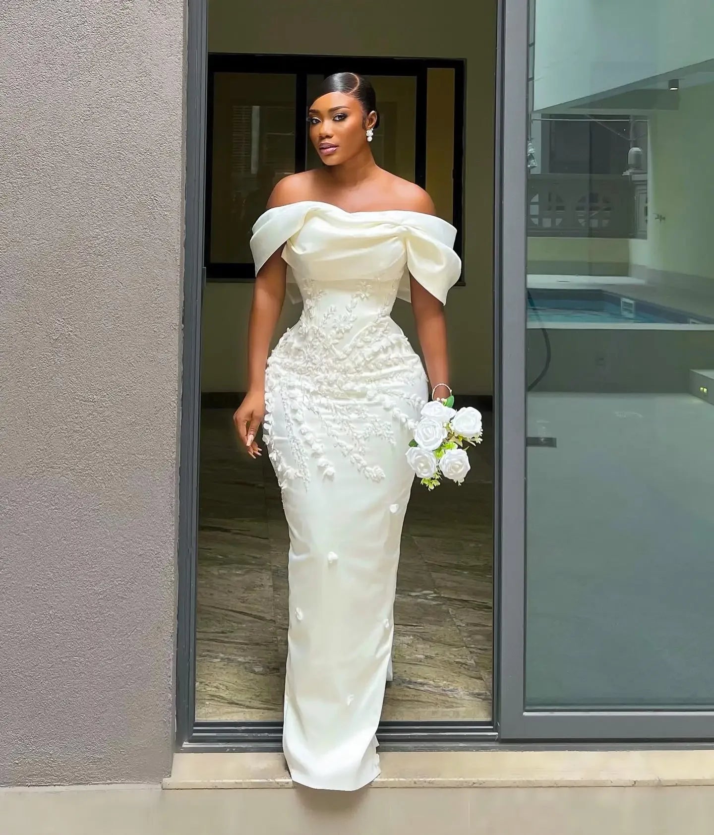 Lace Applique Mermaid Wedding Dress – Vintage Off-the-Shoulder Bridal Gown