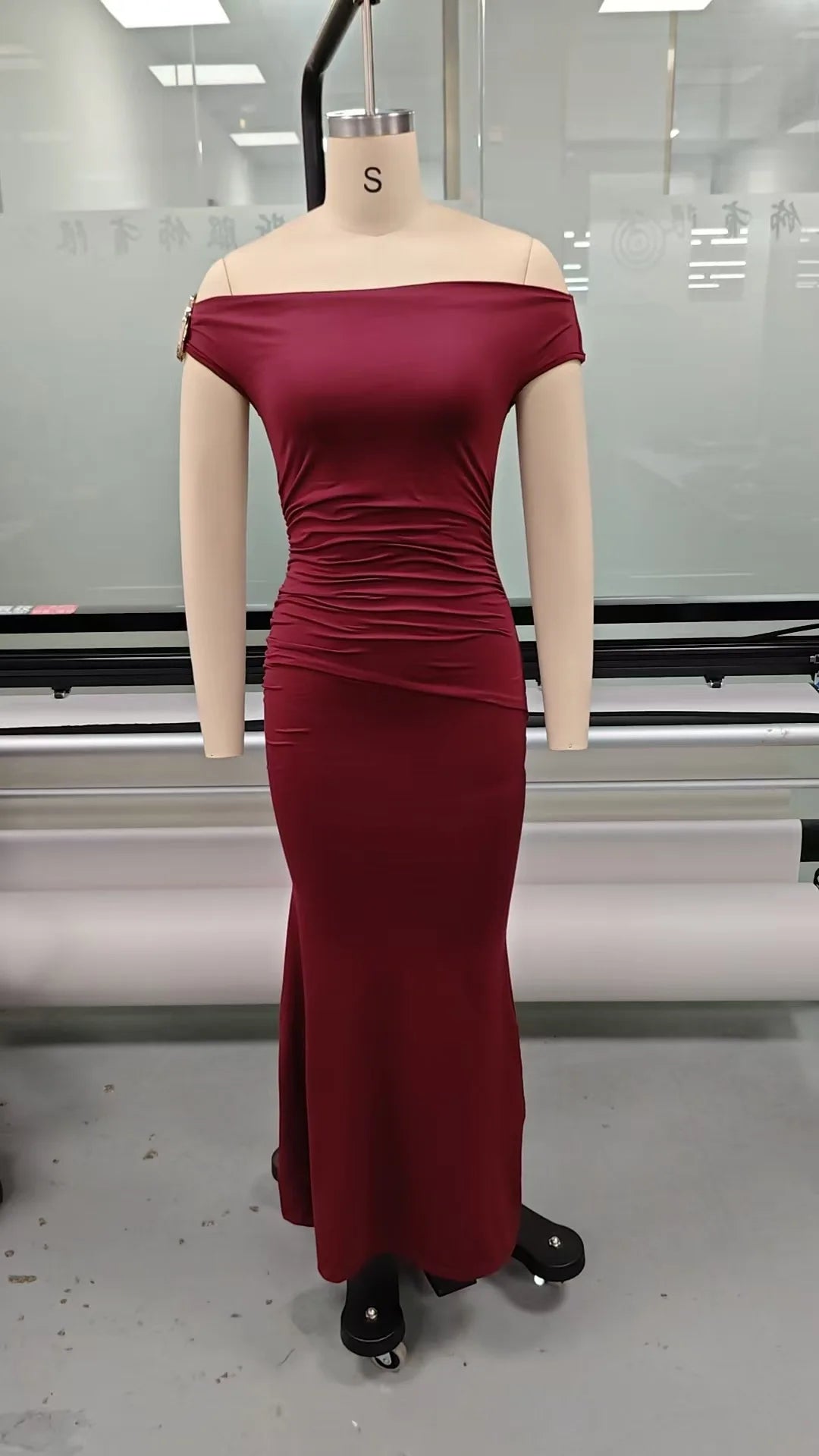 Off-Shoulder Boat Neck Evening Gown – Elegant Ankle-Length Dress for Women