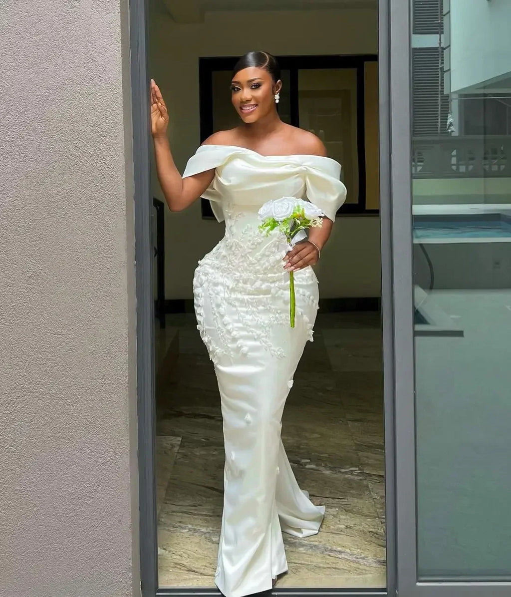 Lace Applique Mermaid Wedding Dress – Vintage Off-the-Shoulder Bridal Gown