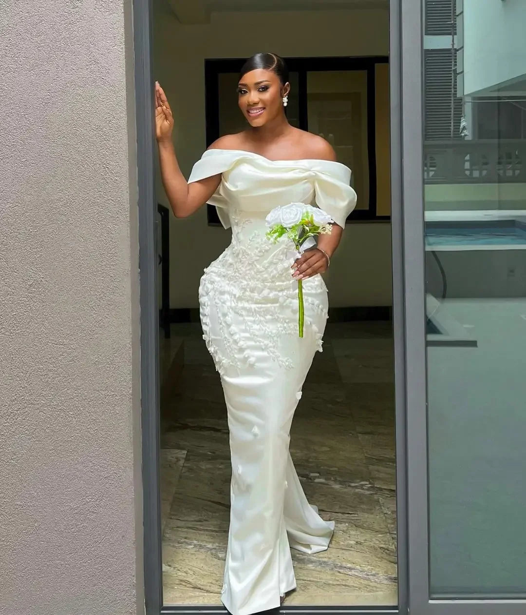 Lace Applique Mermaid Wedding Dress – Vintage Off-the-Shoulder Bridal Gown